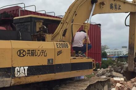 扶老二APP宅男神器厂：卡特E200B回转无力故障